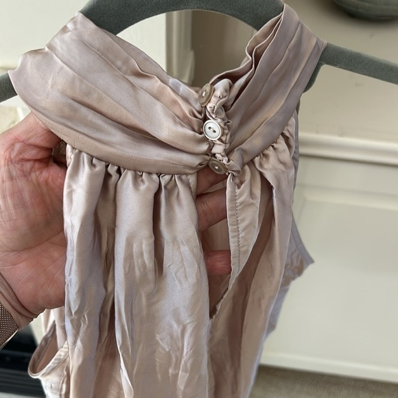 Zara Pleated Sleeveless High Neck Satin Blouse NWT Size XS - Picture 5 of 10